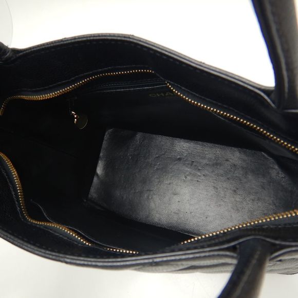 Chanel Reissue Tote Bag Caviar Skin Black - Picture 6 of 8